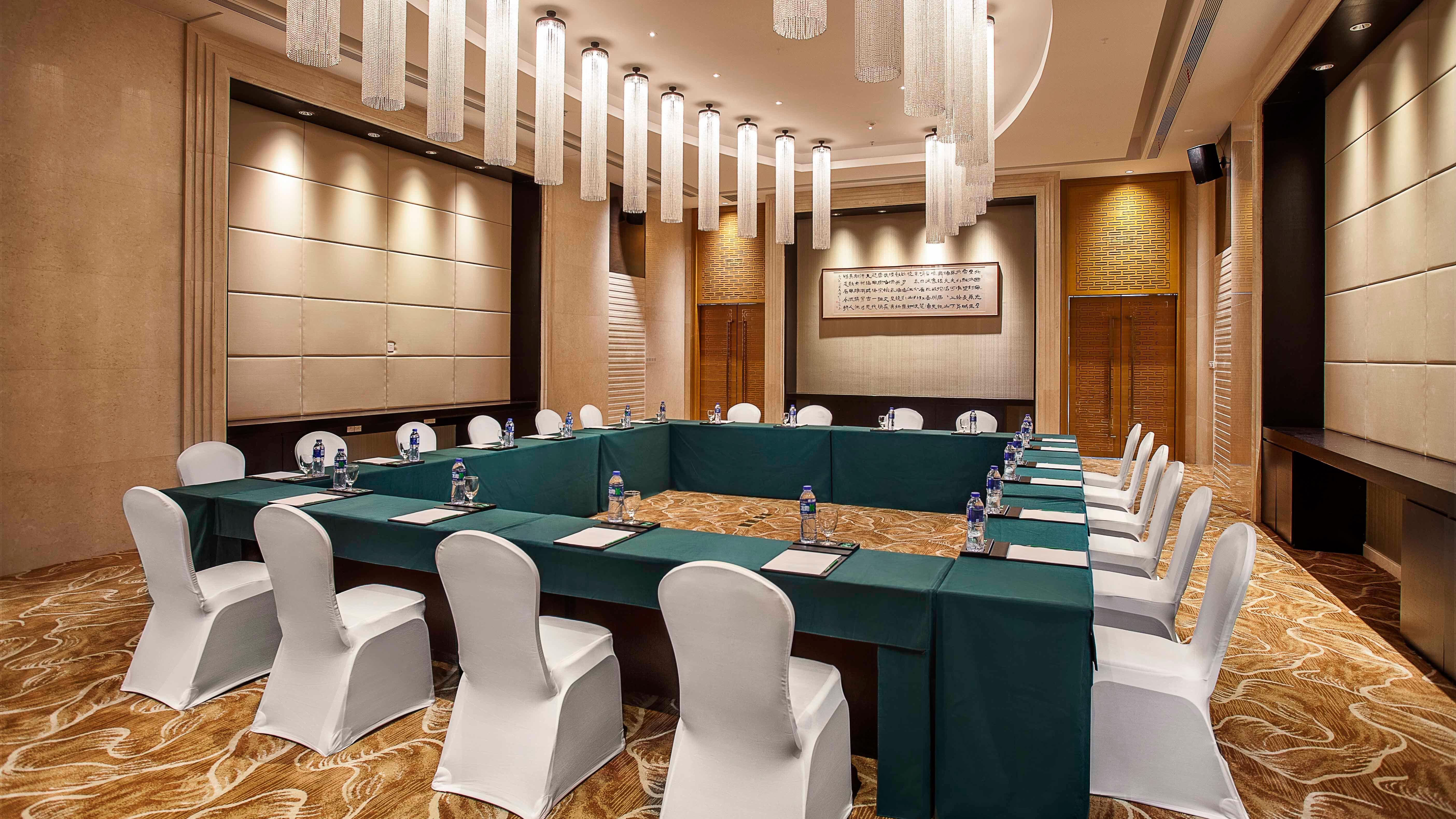 Holiday Inn Nanchang Riverside By Ihg Экстерьер фото