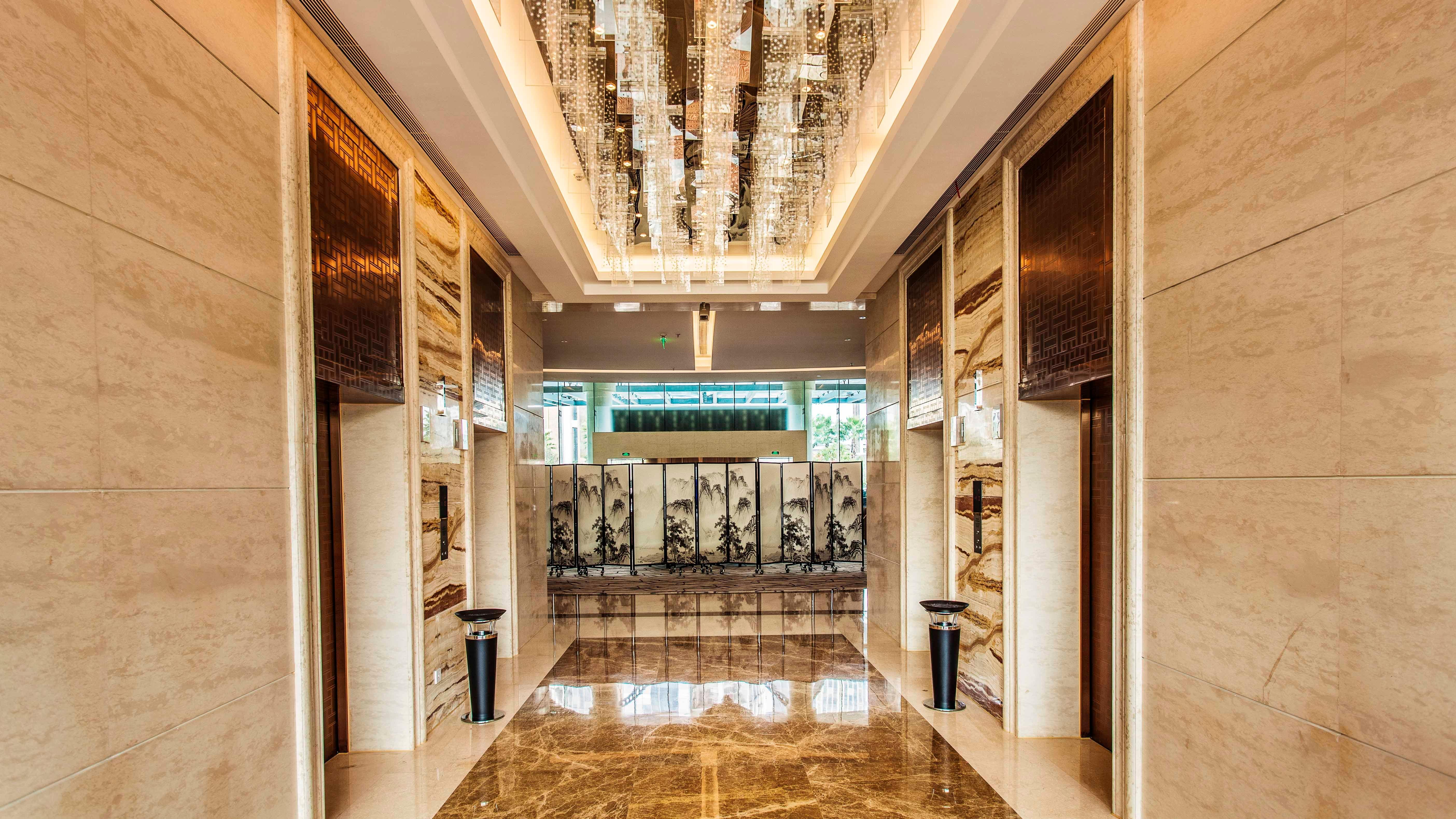 Holiday Inn Nanchang Riverside By Ihg Экстерьер фото